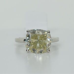 4.61ct MOISSANITE ring size 7